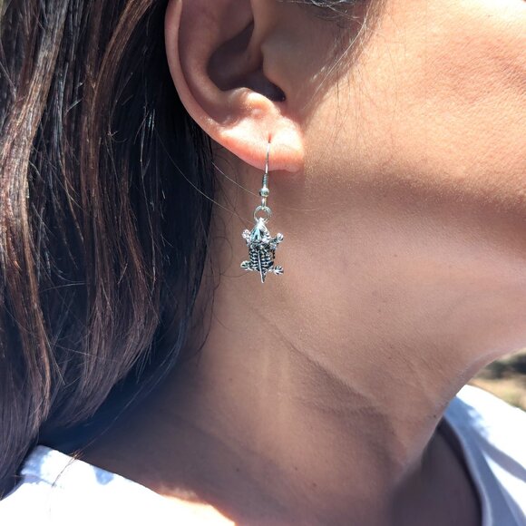 Navajo Jewelry Horned Toad Dangle Earrings Sterling Silver Handmade *** - Picture 4 of 10
